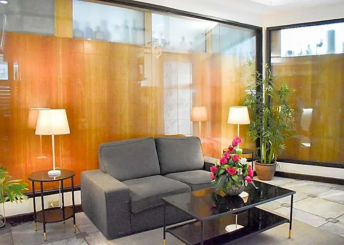 Sunette Tower Makati Center 2*