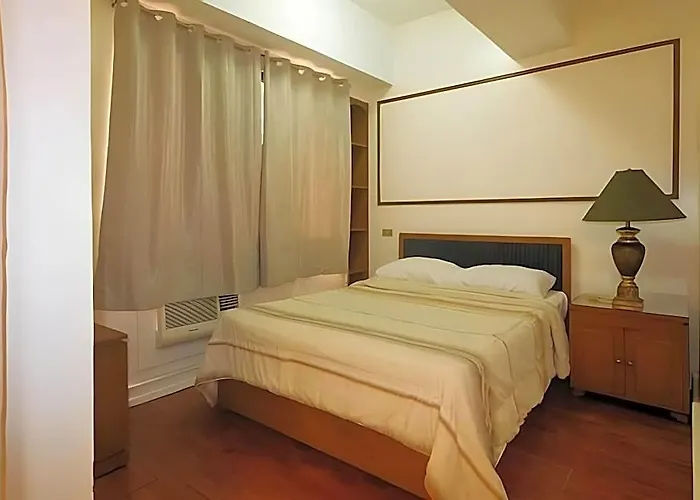 Sunette Tower Makati Center 2*